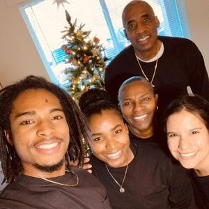 Meet your Posher, Don